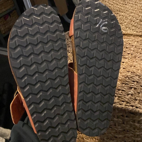 Cliffs- Birkenstock Like‎ Sandals - Picture 3 of 4